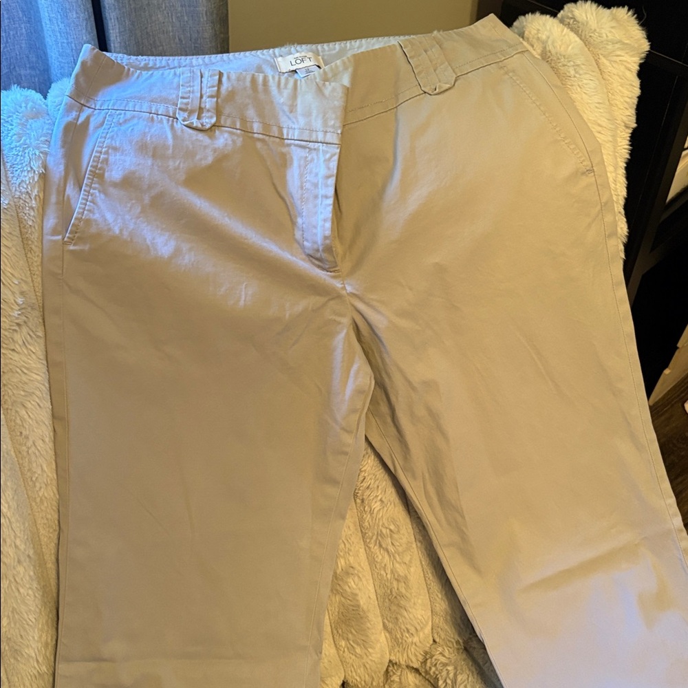 LOFT Greige Women’s chino